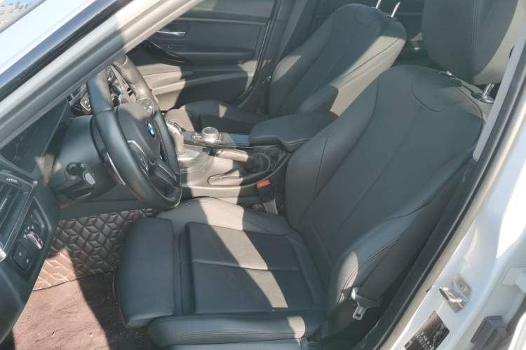 Used BMW 3 Series 2018 320Li Leading Model M Sport Package
