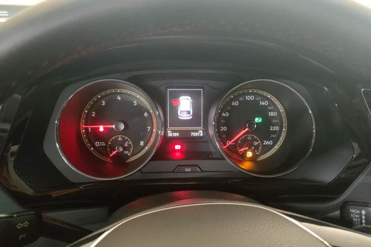 Used Volkswagen Tiguan L 2020 330TSI Automatic Two-Wheel Drive Panoramic Comfort Edition China VI Standard