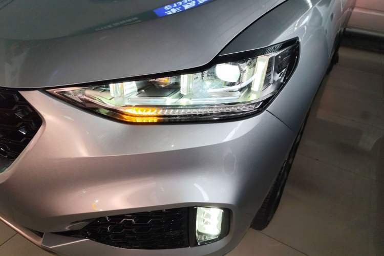 Used Wey VV6 2018 2.0T Two-Wheel Drive Flagship Version China V Standard