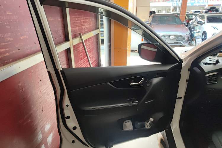 Used Nissan X-Trail 2019 2.0L CVT Smart Connect Comfort Edition 2WD
