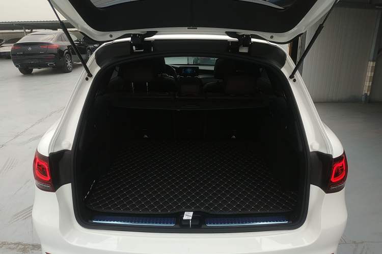 Used Mercedes-Benz GLC 2022 Second Facelift GLC 260 L 4MATIC Luxury Edition