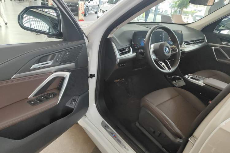 Used BMW iX1 2023 eDrive25L M Sport Package
