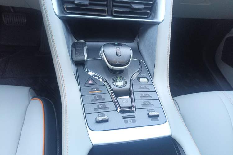 Used BYD Song PLUS New Energy 2021 DM-i 110KM Flagship Model
