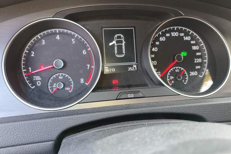 Used Volkswagen Golf 2015 1.4TSI Automatic Comfort Model
