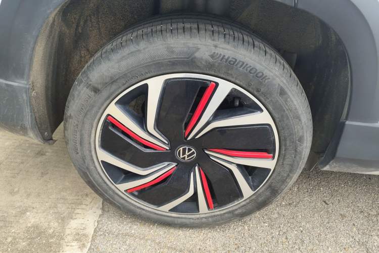 Used Volkswagen Tharu 2024 300TSI Two-Wheel-Drive Moon Luxury Edition
