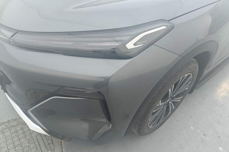 Used Geely Galaxy Galaxy Xingjian 7 EM-i 2025 120km Flagship Edition