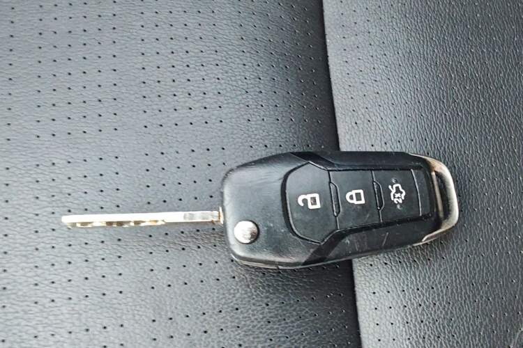 Used Ford Escort 2017 Happiness Edition 1.5L Automatic Fashion Version
