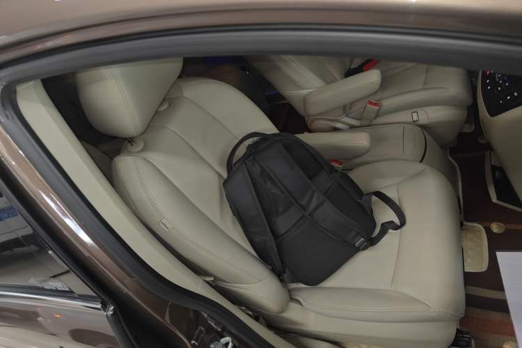 Used Buick GL8 2018 28T Luxury Model China VI Standard