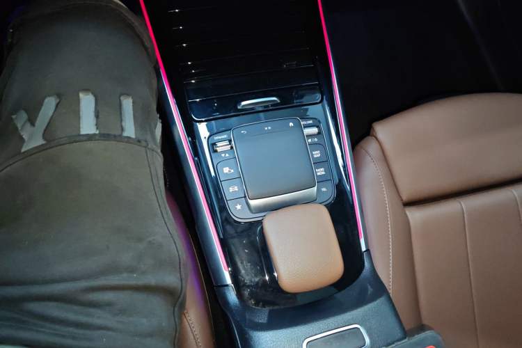 Used Mercedes-Benz GLB 2021 GLB 200 Fashion Model
