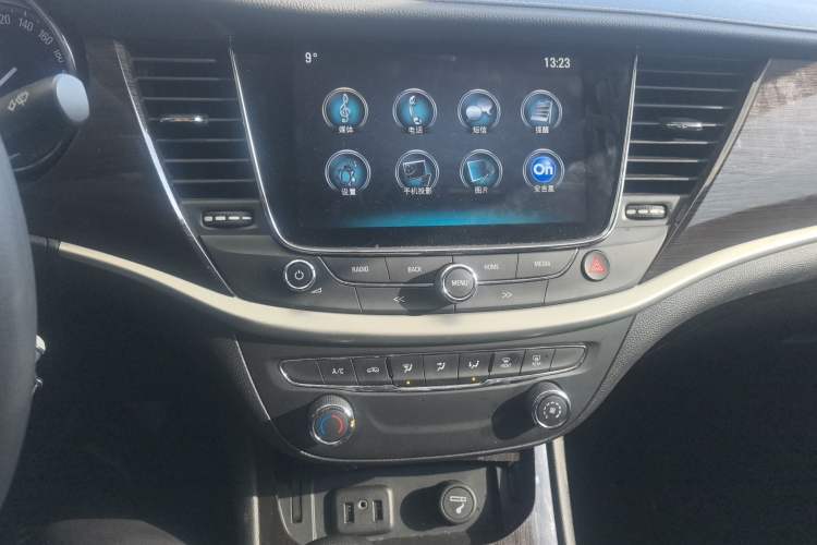 Used Buick Verano 2019 Sedan 20T Dual-Clutch Leading Model
