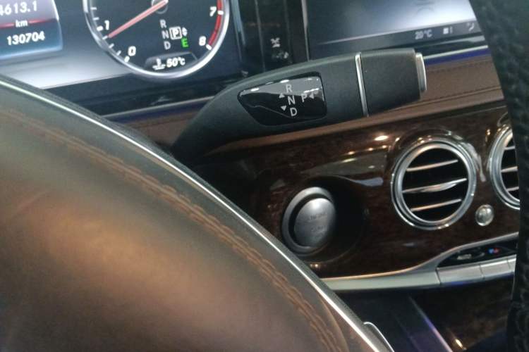 Used Mercedes-Benz S-Class 2014 S 320 L Business Model