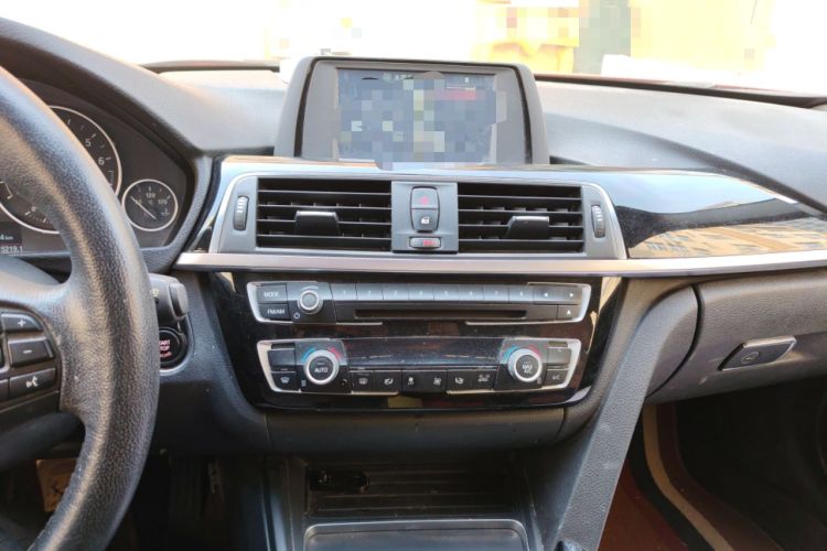 Used BMW 3 Series 2016 316Li Fashion Model
