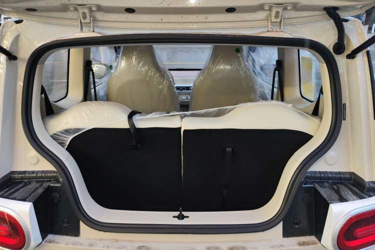 Used Wuling Hongguang MINIEV 2024 3rd Generation 215km Youth Edition