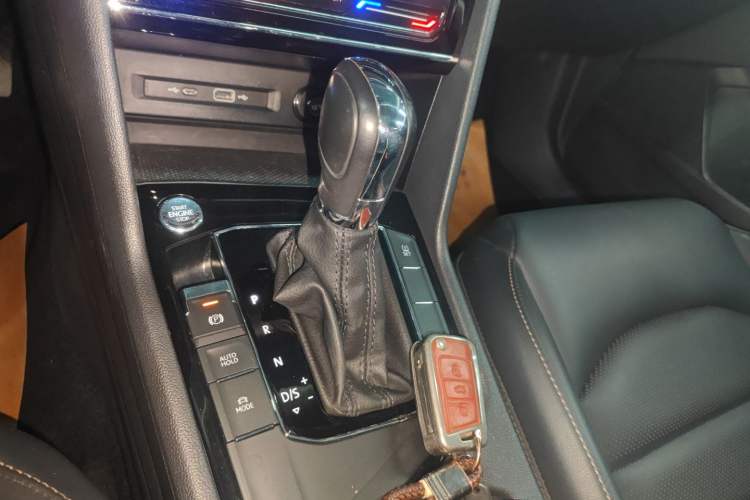 Used Volkswagen Tharu 2021 280TSI Two-Wheel-Drive Luxury Plus Edition
