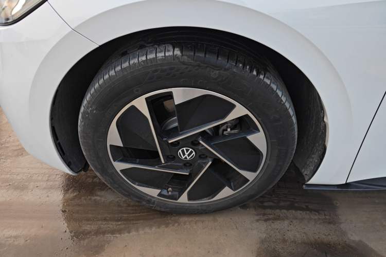 Used Volkswagen ID.3 2025 Smart Model Outstanding Oxygen Edition