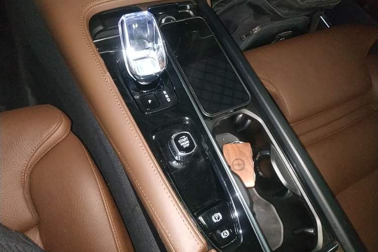 Used Volvo S90 2025 B5 Zhiyuan Luxury Edition
