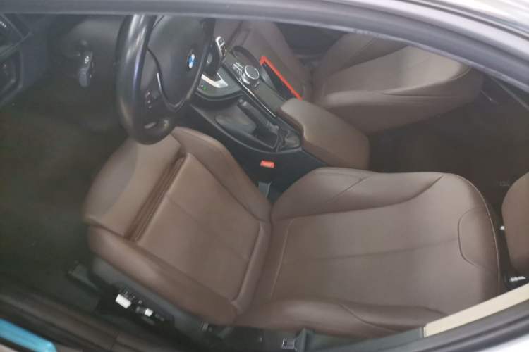 Used BMW 3 Series 2018 320Li Leading Luxury Package
