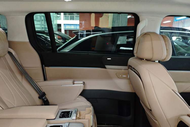 Used XPeng X9 2024 610 Long-Range Pro
