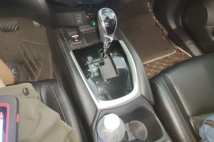 Used Nissan X-Trail 2019 2.0L CVT Smart Connect Comfort Edition 2WD
