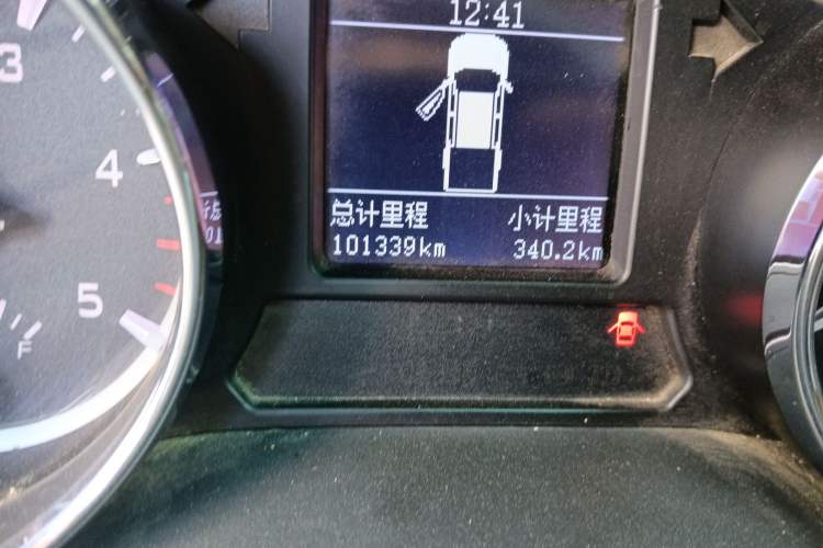 Used JAC T8 2018 2.0T Diesel Two-Wheel Drive Luxury Trim with Dual HFC4DB2-1D
