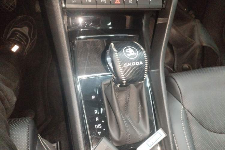 Used Skoda Kodiaq 2023 TSI330 7-Seater Two-Wheel-Drive Luxury Edition