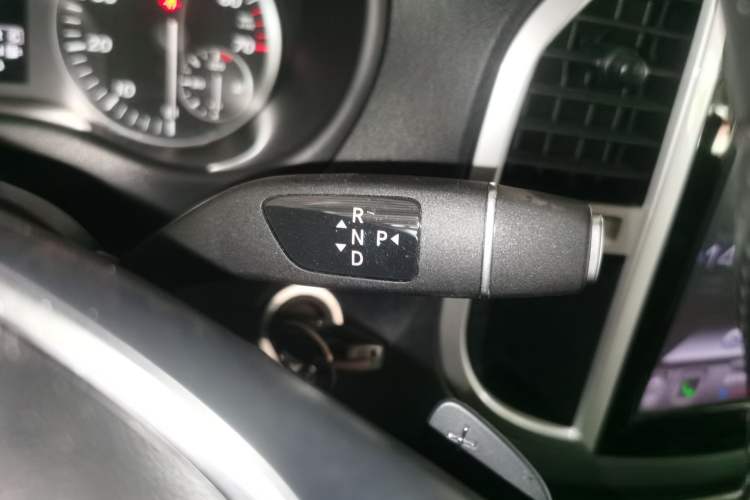 Used Mercedes-Benz Vito 2018 2.0T Business Version China V Emission Standard
