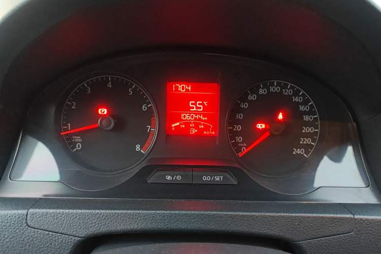 Used Volkswagen Santana 2015 1.6L Manual Fashion Edition