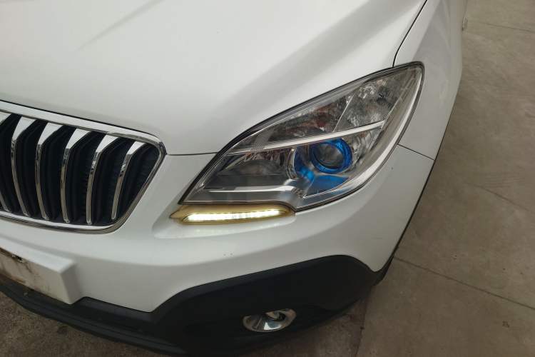 Used Buick Encore 2015 1.4T Automatic Two-Wheel Drive Urban Elite Version
