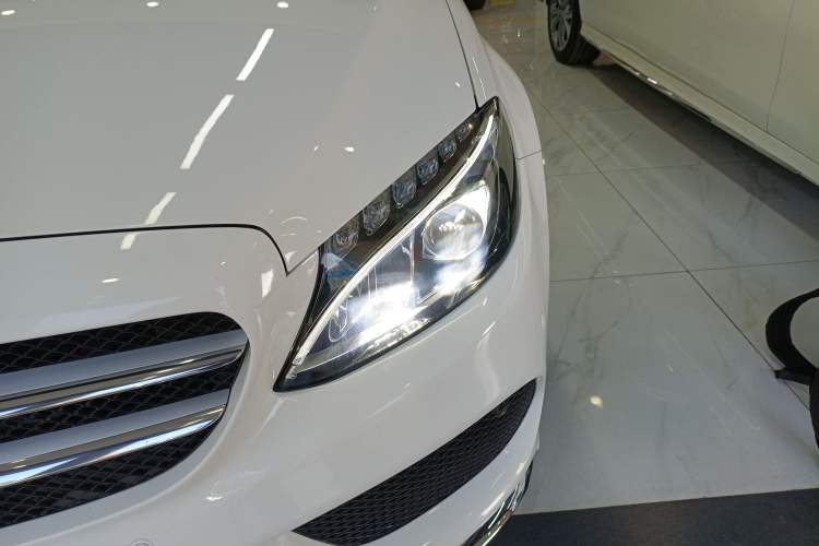 Used Mercedes-Benz C-Class 2018 C 180 L Fashion Edition Sport Version
