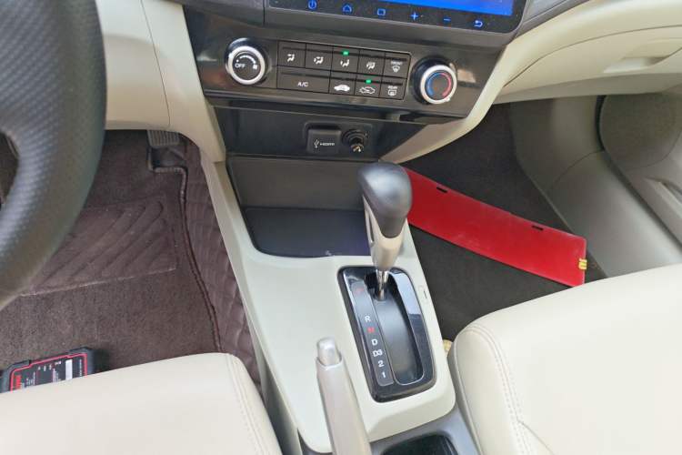 Used Honda Civic 2016 1.8L Automatic Comfort Version
