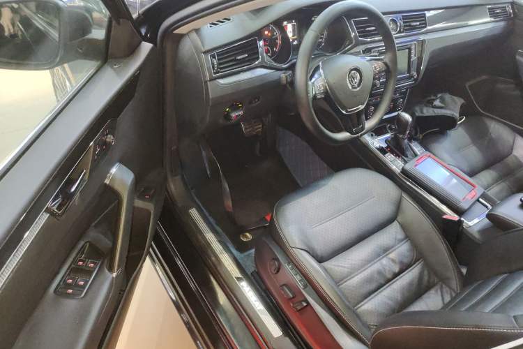 Used Volkswagen Passat 2016 330TSI DSG Prestige Edition
