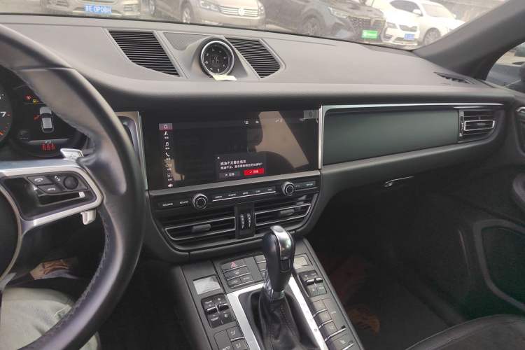 Used Porsche Macan 2020 Macan 2.0T
