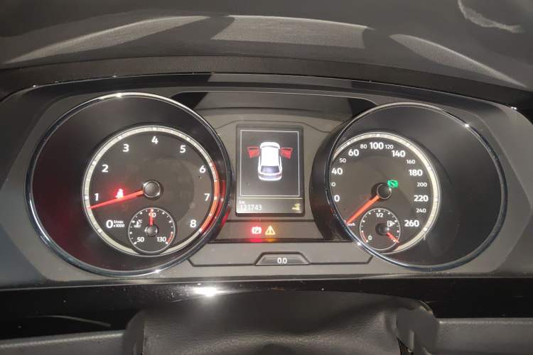 Used Volkswagen Tiguan L 2017 330TSI Automatic Two-Wheel Drive Luxury Edition
