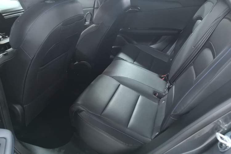 Used MG 4 EV 2023 415 km Range Sea-Faring Champion Edition
