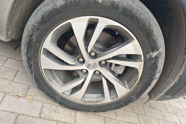 Used Buick Envision 2022 Facelift Encore S 552T Two-Wheel-Drive Luxury Model
