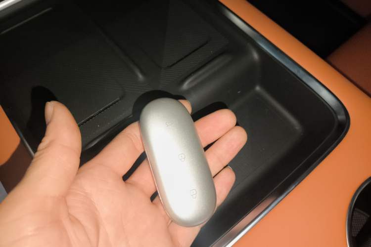 Used Li Auto L8 2025 Max Smart Refresh Edition
