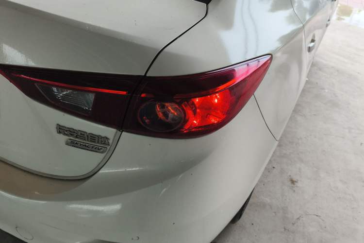 Used Mazda Mazda 3 Axela 2017 Sedan 1.5L Automatic Comfort Model Emission Standard China V
