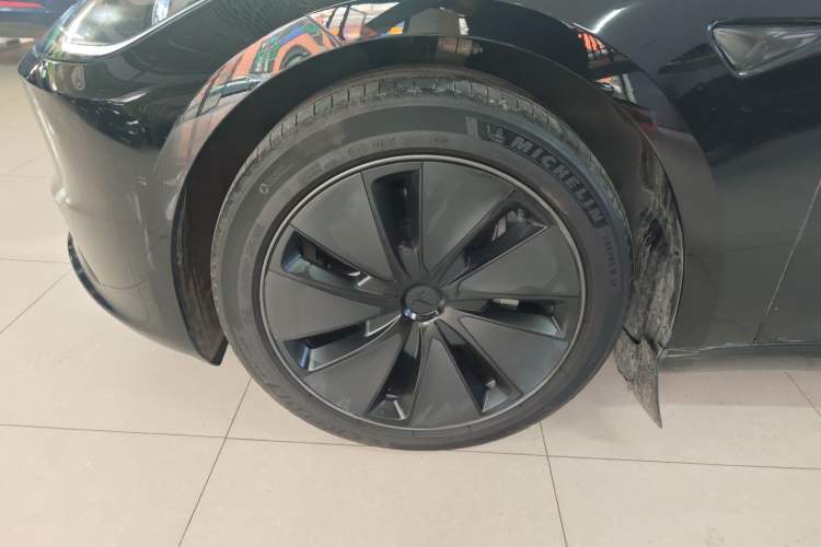 Used Tesla Model 3 2023 Long-Range All-Wheel-Drive Version