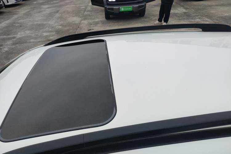 Used Kia KX Cross 2017 1.4L AT GLS
