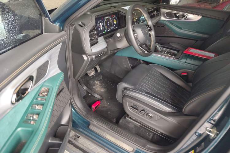 Used GAC Trumpchi GS8 2022 Double-Energy Series 2.0TM Two-Wheel Drive Prestige Edition (6 Seats)
