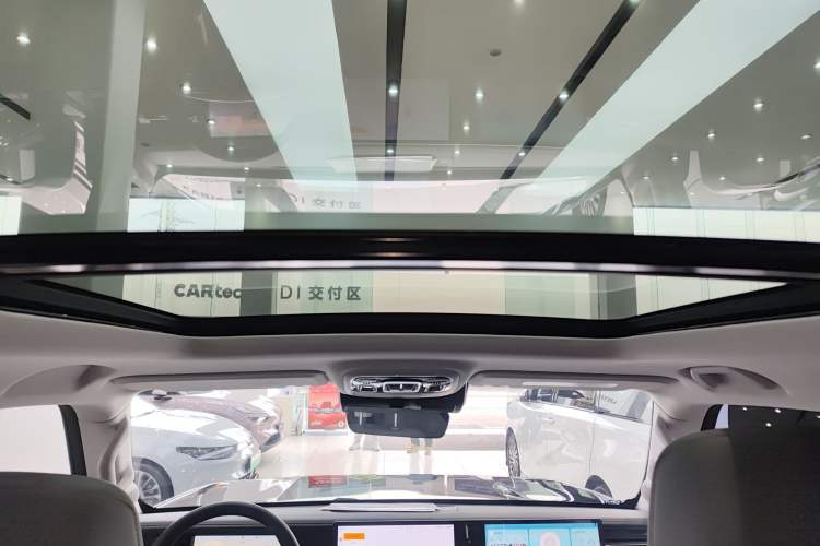 Used  BJ40 2024 2.0T All-New Urban Hunter Edition Chivalrous Style
