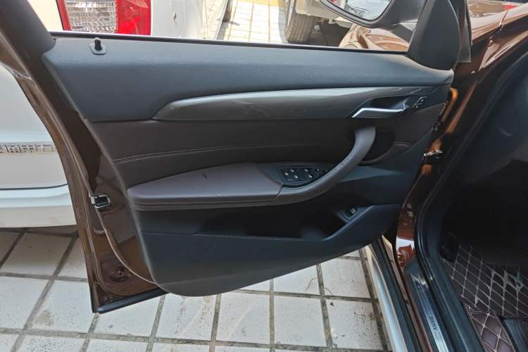 Used BMW X1 2016 sDrive20Li Luxury Model
