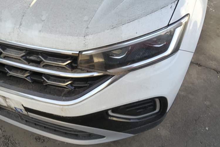 Used Volkswagen Tayron 2023 300TSI Two-Wheel-Drive Luxury Plus Advanced Edition
