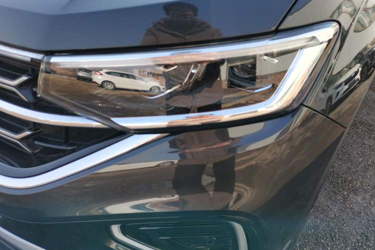 Used Volkswagen Tayron 2023 280TSI Two-Wheel-Drive Luxury Plus Advanced Version