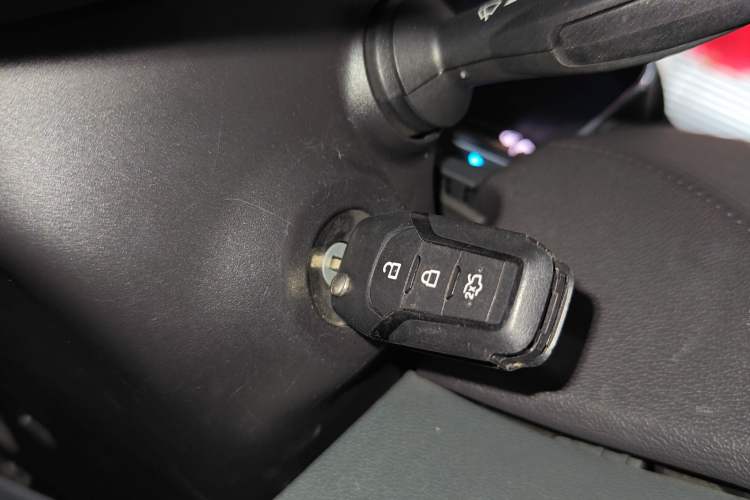 Used Ford Escort 2017 Happiness Edition 1.5L Automatic Fashion Version