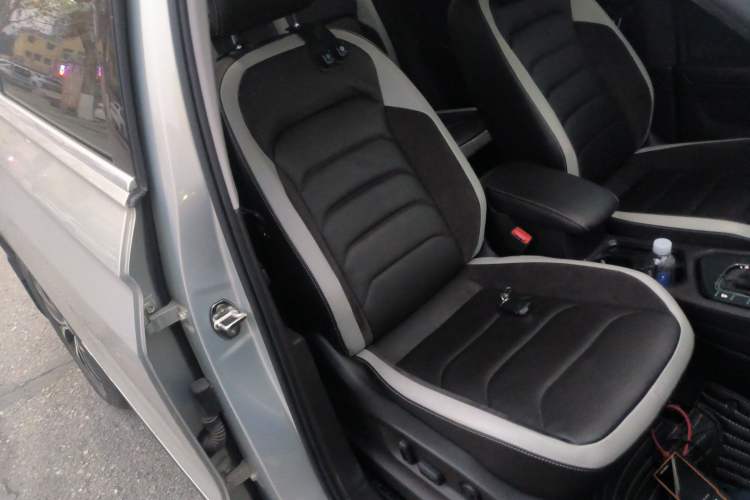 Used Volkswagen Tiguan L 2018 330TSI Automatic Two-Wheel Drive Luxury Edition
