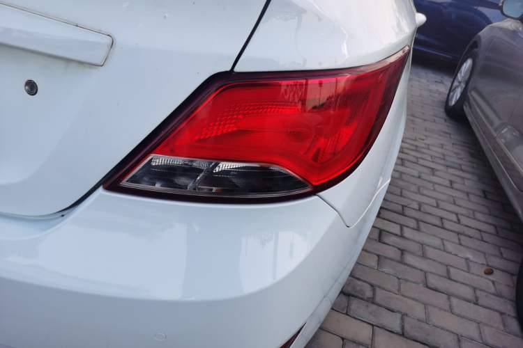 Used Hyundai Verna 2014 1.4L Manual Smart GLS Trim