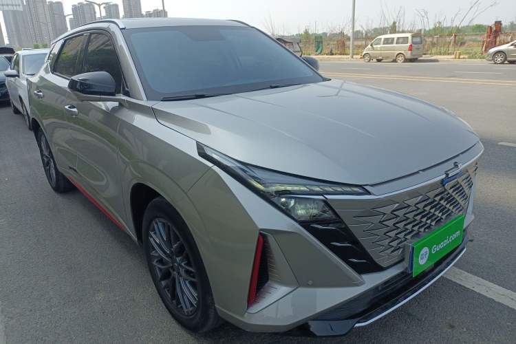 Used Oshan Z6 2022 Blue Whale 1.5T DCT Luxury Model
