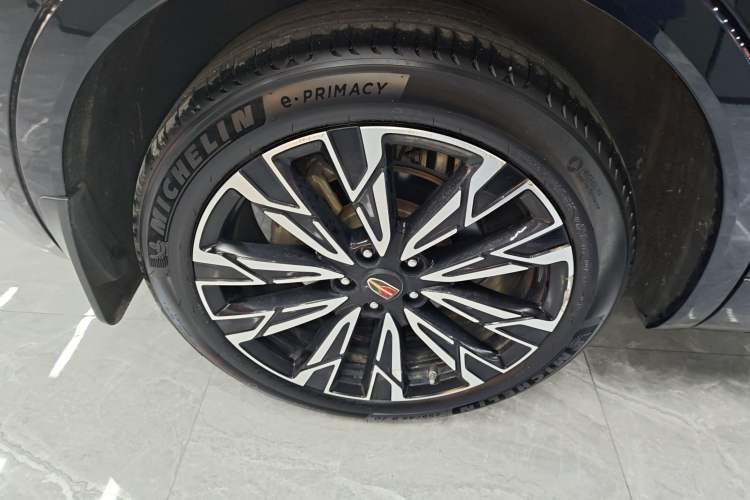 Used Hongqi HS5 2023 2.0T Four-Wheel Drive Flagship Pro Edition
