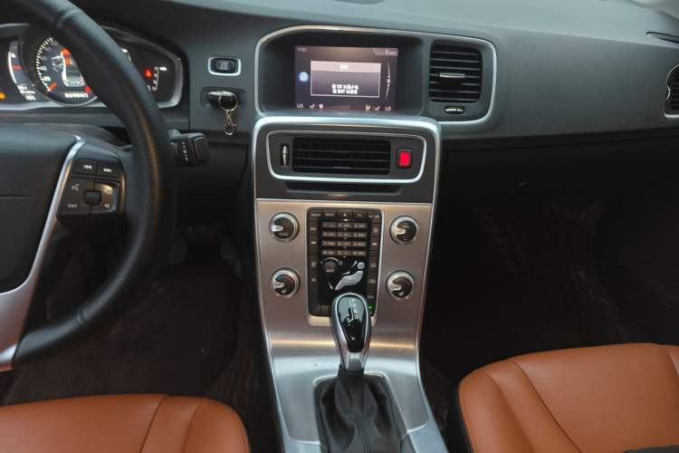 Used Volvo S60 2017 S60L T4 Smart Range Edition